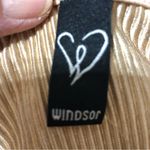 Windsor NWT LADIES SMALL GOLD SHRUG. Photo 3