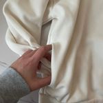 Fabletics Sweatshirt Photo 2