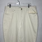 A New Day  Women Size 16 (33x28) Bootcut Jeans White Ivory High-Rise Stretch NEW Photo 1