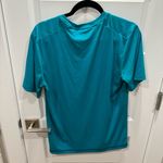 Nba Charlotte Hornets  women’s athletic short sleeve size medium Photo 2