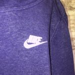 Nike sweatshirt WOMEN'S HOODIE WITH EMBROIDERED LOGO IN CONTRAST funnel … Photo 1