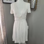 Lulus NWT  white wrap dress L Photo 5