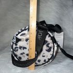 Reebok Women's Victoria Womens Duffel Handbag Leopard. Great for traveling.NWT Photo 5