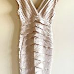 Adrianna Papell  Ruffle Layered Champagne Formal Dress Womens Size 4 V Neck Lined Photo 3