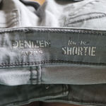 Denizen from Levi's DENIZEN Denim Shorts Womens Size W26 Grey High Rise Button Fly‎ Mineral Wash Photo 4
