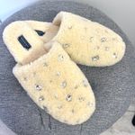 Vineyard Vines Women's Cream Shearling Slippers Embellished Rhinestones Size 9 Photo 1