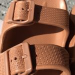 32 Degrees Heat 32 Degrees Ladies/Mens Buckle Cushion Slide Sandal Size W11-12/M9-10 Unisex NEW Photo 3