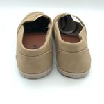 Twisted Womens Slip On Sneakers Flats Faux Leather Beige Size 8.5 Photo 3