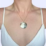 Handmade Black Iridescent Mother-Of-Pearl Circle Sea Shell Pendant Necklace🌊 Photo 0