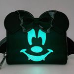 Lounge Fly X LASR Exclusive Disney Minnie Bat Zip Wallet Photo 5