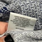 Romeo + Juliet Couture  medium navy white romper vneck snaps shut 1.5” inseam nwt Photo 7