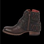 FREEBIRD by Steven Freebird Dublin Boot Distressed Black Size 9
B28 Photo 3