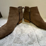 Blondo Tan Suede Chukka Boots Photo 0
