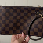 Brown checkered wristlet Photo 0