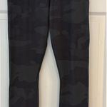 ALO YOGA HIGH WAIST CAMO VAPOR LEGGINGS YOGA PANTS SIZE Medium Green Photo 0
