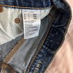 American Eagle  Jeans Mom Ripped High-Rise Photo 2