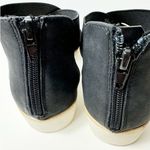 st. john's bay  Womens Black Strappy Sandal Zipper Back 8.5 Photo 4