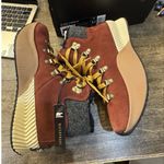 Sorel Women's Out N About III Conquest WP Waterproof Boots Red Black Size 8.5 Photo 5