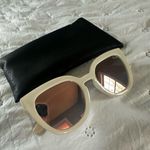 Quay  Sunglasses Photo 1