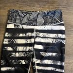 Lululemon  Wunder Under Crop II Shady Palms Black White Stripe Banana Leaf Sz 4 Photo 1
