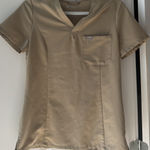 FIGS Slim Catarina Scrub Top One-Pocket Photo 0