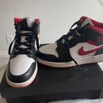 Nike Jordan 1 Mid Gym Red Photo 5