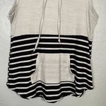LuLaRoe  Women M Brittany Sleeveless Hoodie Shirt Gray Black Stripe Pocket Photo 1