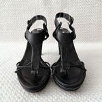CNC Costume National Black Leather Strappy Thong Curve Heel Platform Pumps 38 Size 7 Photo 4