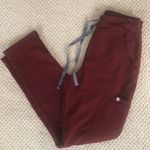 FIGS  Women's Burgundy Straight Leg Pants & Top Set Photo 5