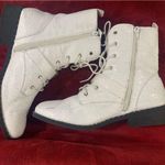 Qupid  white cracked boots Photo 2