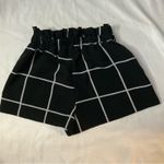 SheIn Black/White Grid Print Shorts M Corporate Siren Academia Classic Preppy Photo 1