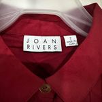Joan Rivers Women’s Size 2  Red Button Down Collared Long Sleeve with Pleat Photo 4