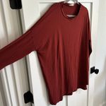 Zenana Outfitters Women's Size M Long Sleeve Side Slit Tunic Top Maroon Red Flowy Oversized Photo 3