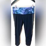 Lululemon  Var-City Crop Black /‎ Pretty Prism Multi Photo 7