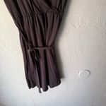 Uniqlo  Brown Sleeveless‎ Faux Wrap Dress with Belt Size Small Clean Girl Photo 2