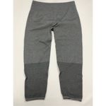 Fabletics 005  Capri legging gray size XL Photo 2