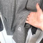 Reebok Sweatshirt Photo 2
