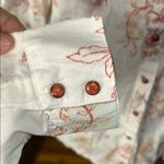 Twenty Floral Button Photo 5