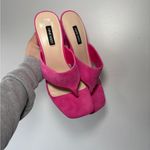 Nine West Gogo Women's Pink Suede Thong Block Heel Dress Sandals Size 7.5 Photo 8