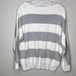 Liz Claiborne Liz‎ Claiborne Sweater Photo 2