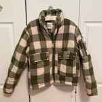 Urban Outfitters BDG Dixie Flannel Puffer Jacket Green and White Plaid Photo 3