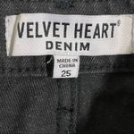 Velvet Heart  · Seze 25 · Betsy Shorts · Button Fly High Rise · Black Wash Photo 3