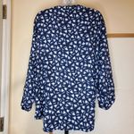 Jones Wear  Blue Floral Long Sleeve Top V Neck XL Photo 1