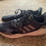 Adidas Tennis Shoes Photo 0