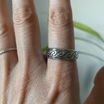 Silver Tone Wave Pattern Ring Band Boho Beach Jewelry Size 8 Coastal Tribal 90s Photo 5