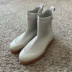 Everlane  The Utility Boot Reknit Stretch Ankle in Stone Size 9.5 Photo 1