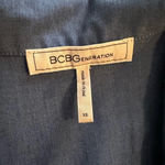 BCBGeneration  tie front top in blue size XS Photo 4
