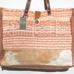NWT Western CORAL BLOSSOMS WEEKENDER BAG by Myra Pink Photo 2