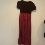 Cream and Burgundy Princess Dress Red Size undefined Photo 3