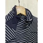 Lululemon  Women Sz‎ 2 Base Runner 1/2 Zip Black White Running Top Pullover Photo 6